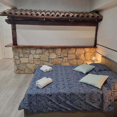 Rooms And Apartment Feral Ρόβινι Εξωτερικό φωτογραφία