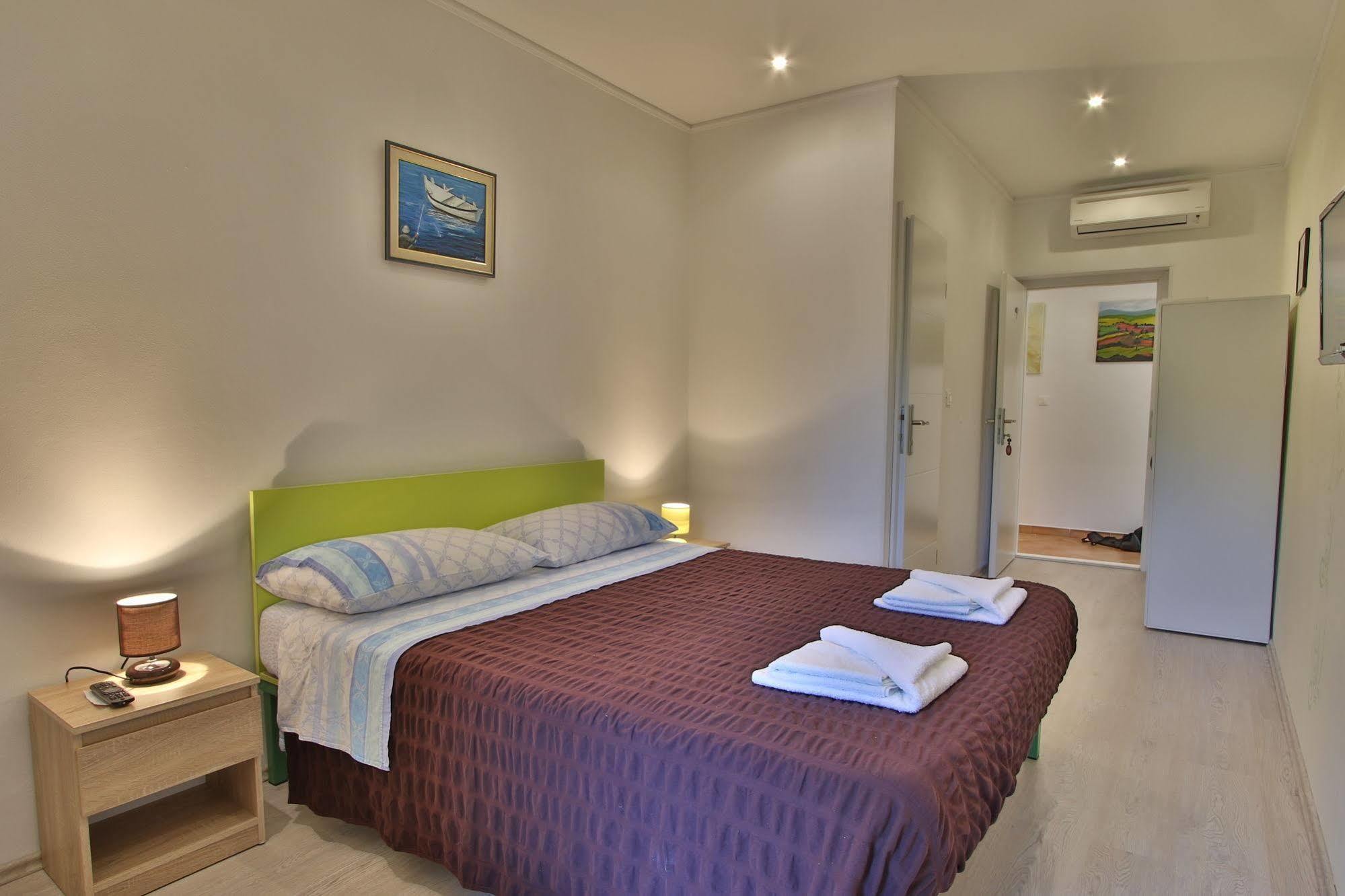 Rooms And Apartment Feral Ρόβινι Εξωτερικό φωτογραφία