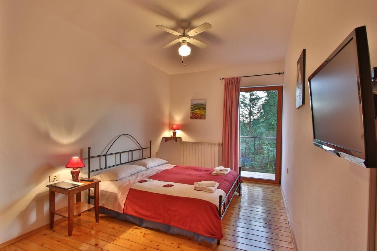 Rooms And Apartment Feral Ρόβινι Εξωτερικό φωτογραφία